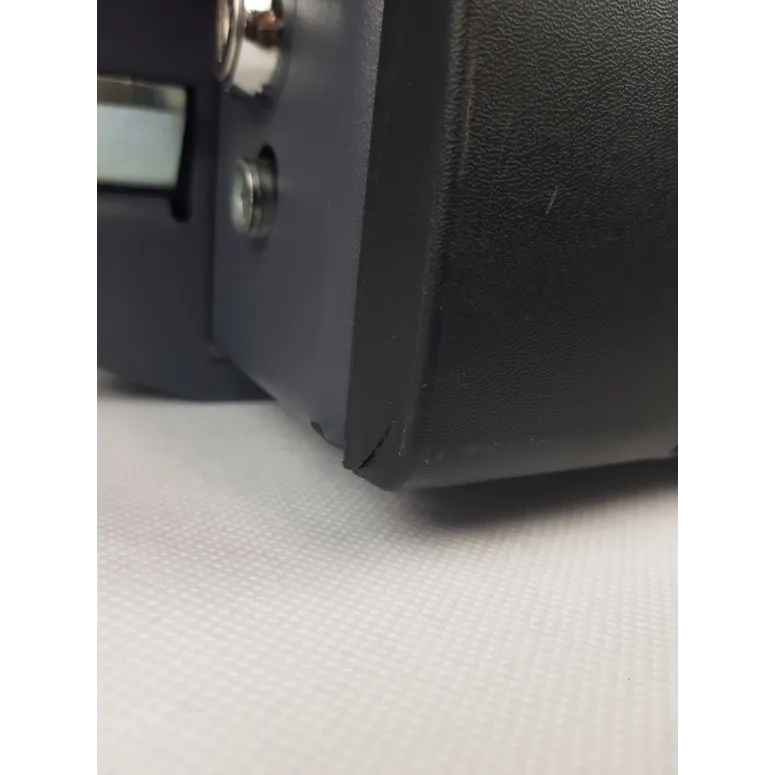 Bagażnik Rowerowy Peruzzo Como 4 Na 4 Rowery Do 60 kg Wtyczka 13-pin