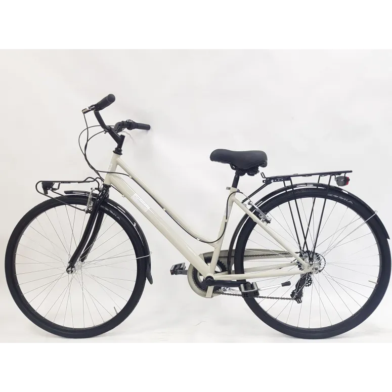 Rower Miejski Damski 28 Bagażniki 6 biegów Damka Światła Stopka Błotniki