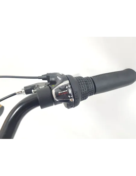 Rower Miejski Damski 28 Bagażniki 6 biegów Damka Światła Stopka Błotniki