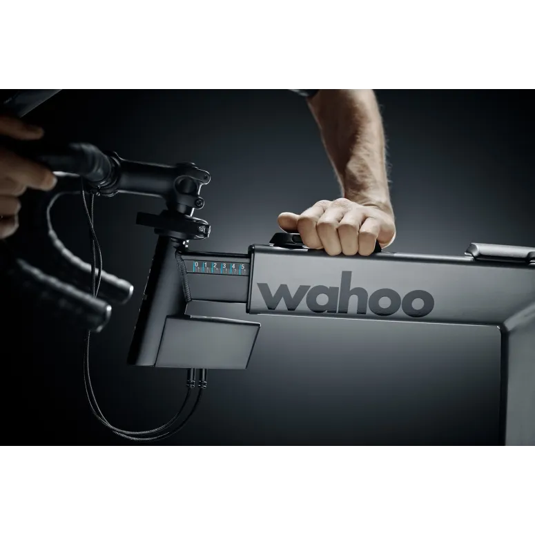 Rower Treningowy Stacjonarny Elektromagnetyczny WAHOO Kickr Bike 2200W BT