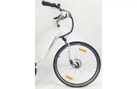 Elektryczny Rower Trekkingowy 28 Tarcze Turystyczny Bagażnik 250W 3 tryby