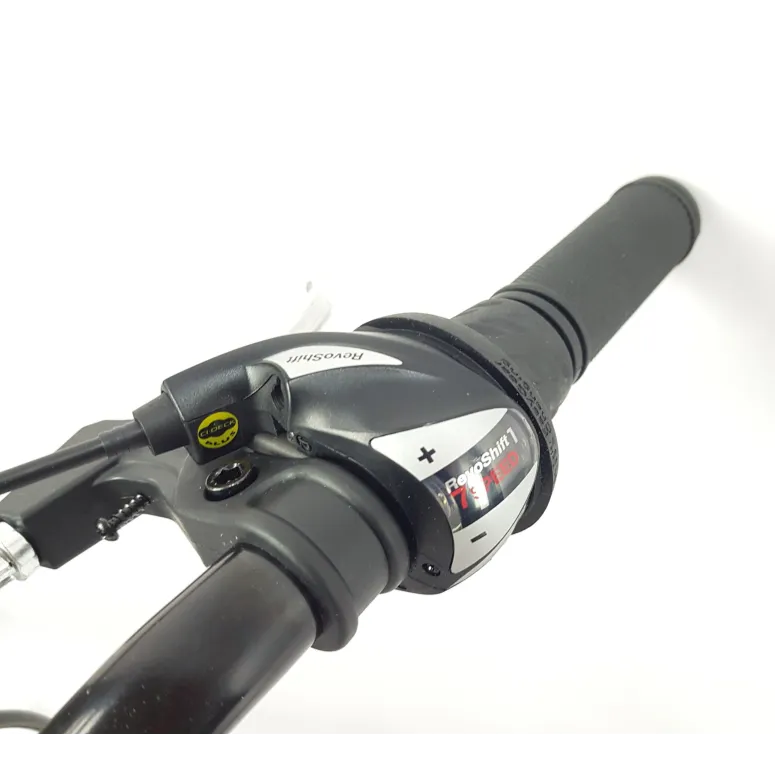 Rower Górski Damski Młodzieżowy 26 MTB Amortyzacja Sakwa Światła Dzwonek