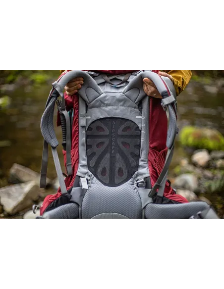 Plecak Turystyczny Osprey Ariel 65 Wyposażony Pas Biodrowy Pojemność 65L
