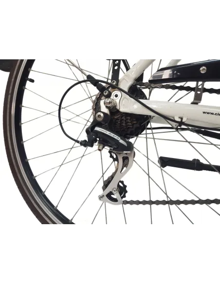 Elektryczny Rower Miejski Damski 28 Błotniki Oświetlenie Bagażnik Dzwonek