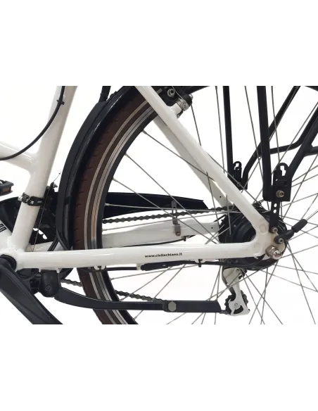 Elektryczny Rower Miejski Damski 28 Błotniki Oświetlenie Bagażnik Dzwonek