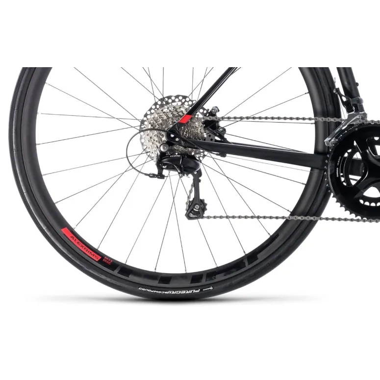 Rower Szosowy Cube Attain Męski 28 Hydrauliczne