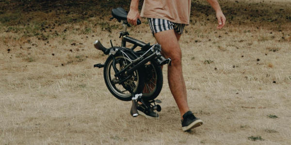 Jak kupić rower składany? – idealny do miasta i podróży